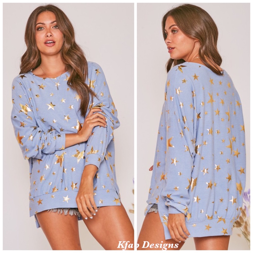 ❤️LAST 1! Star ⭐️ Metallic Foil So Soft Sweatshirt - Picture 2 of 8